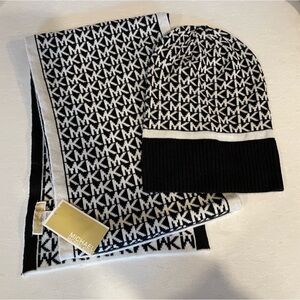 Michael Kors Monogram Black and White Set
